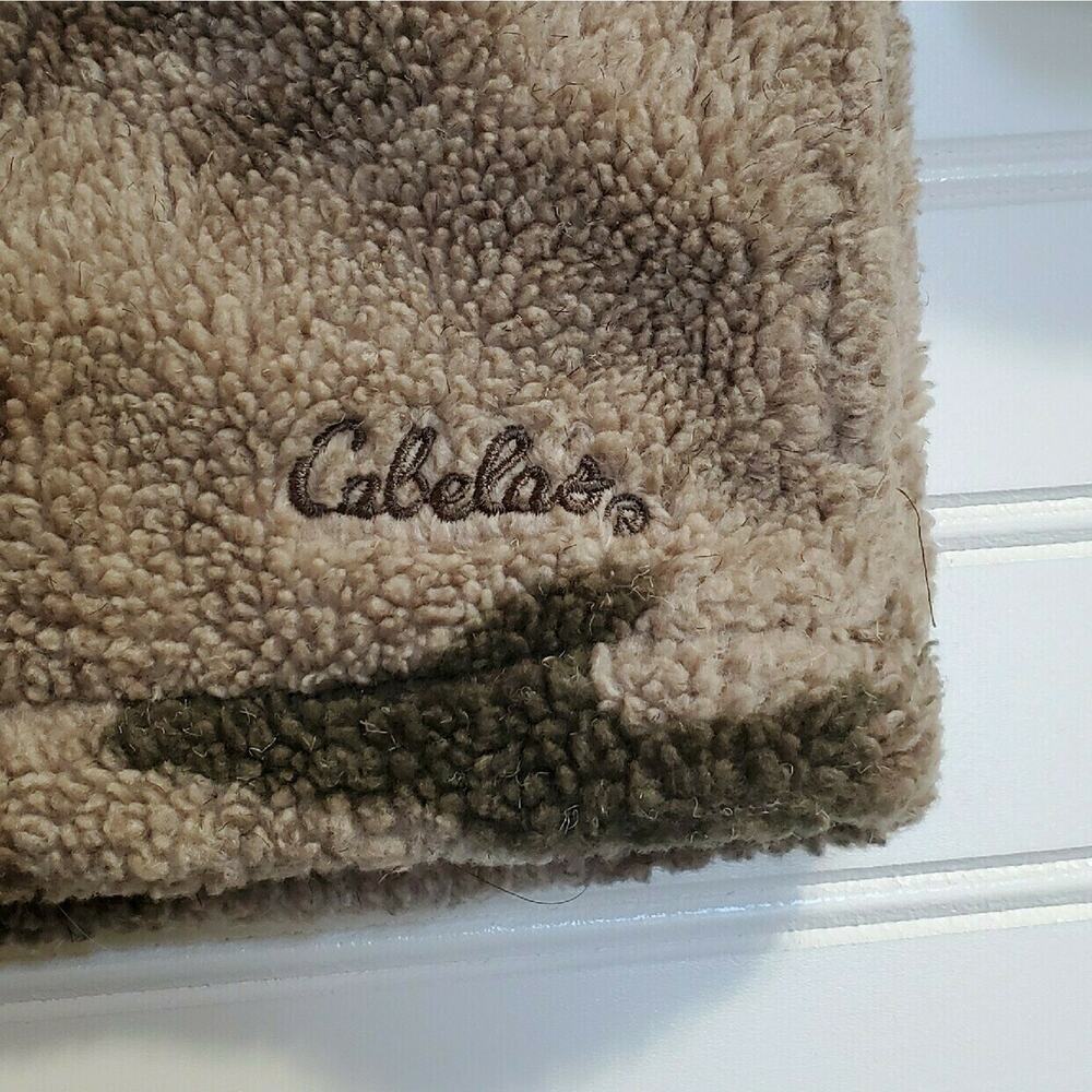 Cabela's Camo Sherpa Fleece Jacket - Picture 4 of 6